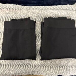 (2) Pair of Leggings